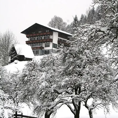 Bergland Konukevi